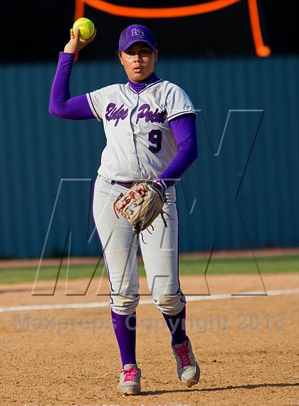 Thumbnail 1 in Ridge Point vs Santa Fe (UIL 4A Region 3 Quarterfinal Playoff) photogallery.