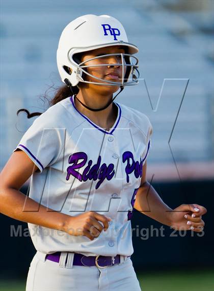 Thumbnail 2 in Ridge Point vs Santa Fe (UIL 4A Region 3 Quarterfinal Playoff) photogallery.