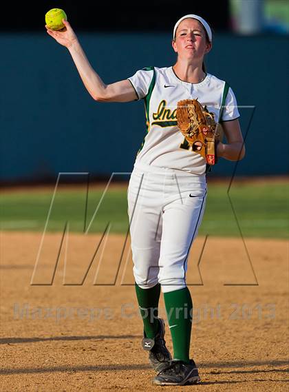 Thumbnail 2 in Ridge Point vs Santa Fe (UIL 4A Region 3 Quarterfinal Playoff) photogallery.