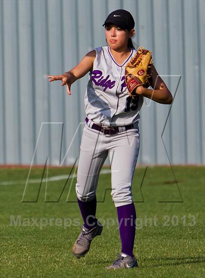 Thumbnail 2 in Ridge Point vs Santa Fe (UIL 4A Region 3 Quarterfinal Playoff) photogallery.
