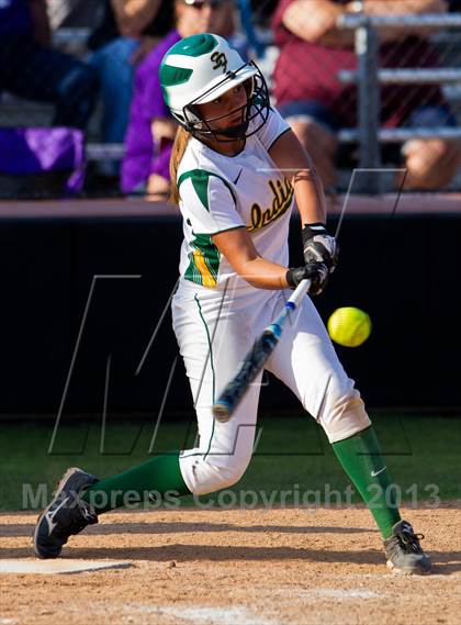 Thumbnail 1 in Ridge Point vs Santa Fe (UIL 4A Region 3 Quarterfinal Playoff) photogallery.