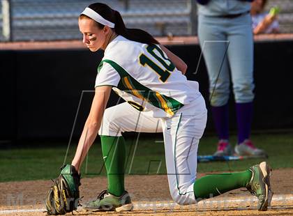 Thumbnail 3 in Ridge Point vs Santa Fe (UIL 4A Region 3 Quarterfinal Playoff) photogallery.