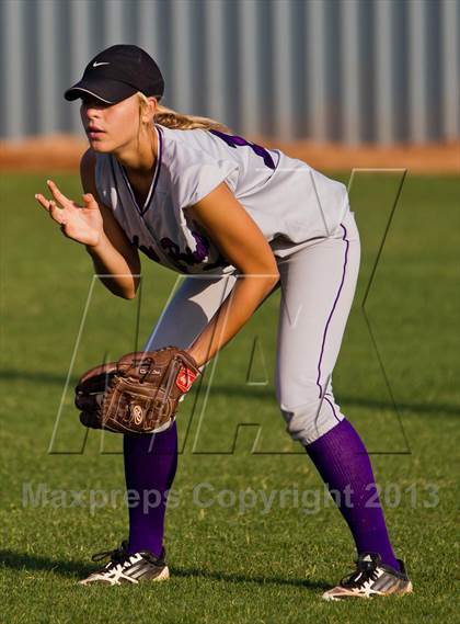 Thumbnail 1 in Ridge Point vs Santa Fe (UIL 4A Region 3 Quarterfinal Playoff) photogallery.