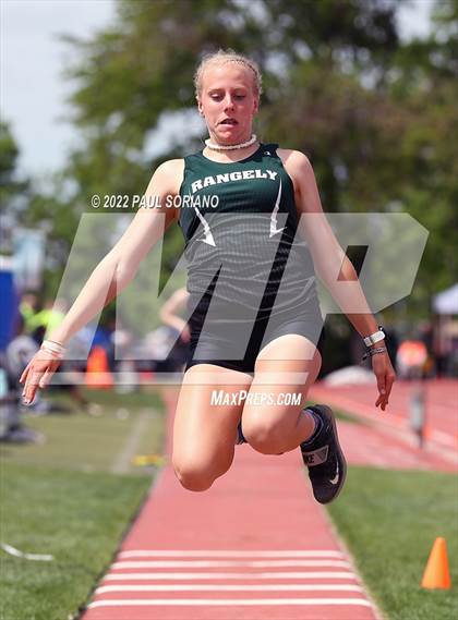 Thumbnail 2 in CHSAA Championships (Day 3) photogallery.