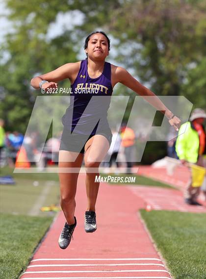 Thumbnail 2 in CHSAA Championships (Day 3) photogallery.