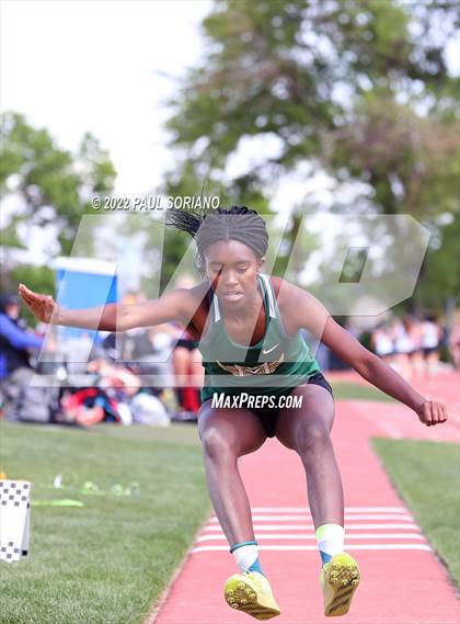 Thumbnail 2 in CHSAA Championships (Day 3) photogallery.
