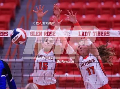 Thumbnail 1 in Robinson @ Glen Rose photogallery.