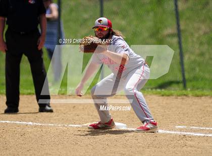 Thumbnail 2 in Harrisburg vs. Frankfort (IHSA 2A Regional Championship) photogallery.