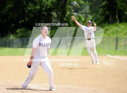 Thumbnail 2 in Harrisburg vs. Frankfort (IHSA 2A Regional Championship) photogallery.