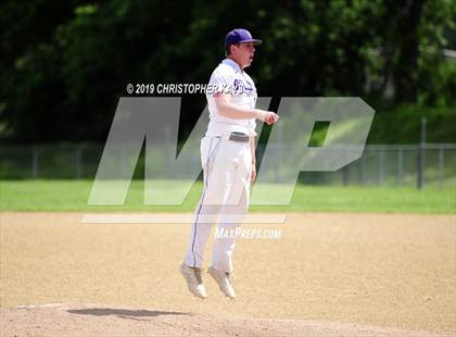 Thumbnail 1 in Harrisburg vs. Frankfort (IHSA 2A Regional Championship) photogallery.