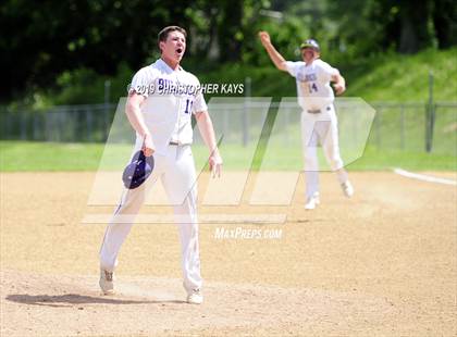 Thumbnail 3 in Harrisburg vs. Frankfort (IHSA 2A Regional Championship) photogallery.