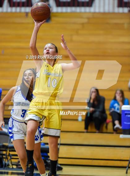 Thumbnail 2 in Temecula Valley vs. Beaumont photogallery.