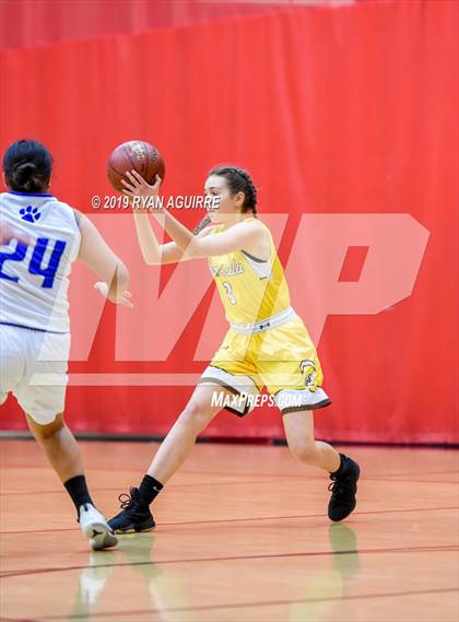 Thumbnail 2 in Temecula Valley vs. Beaumont photogallery.