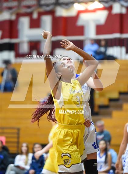 Thumbnail 3 in Temecula Valley vs. Beaumont photogallery.