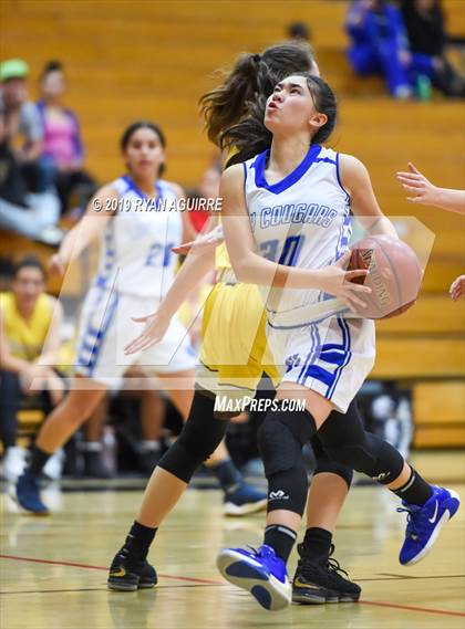 Thumbnail 3 in Temecula Valley vs. Beaumont photogallery.