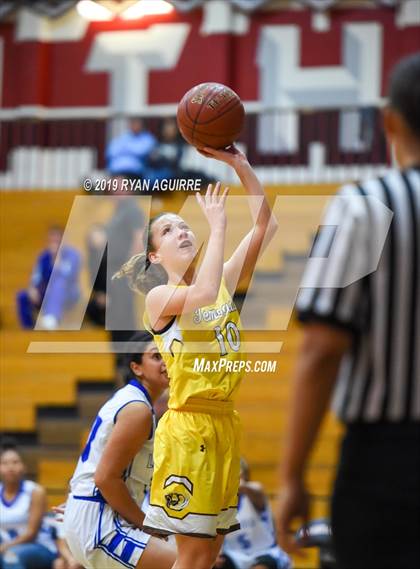 Thumbnail 1 in Temecula Valley vs. Beaumont photogallery.