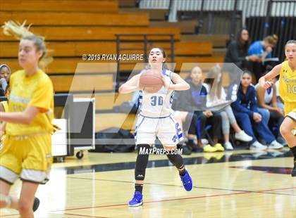 Thumbnail 2 in Temecula Valley vs. Beaumont photogallery.