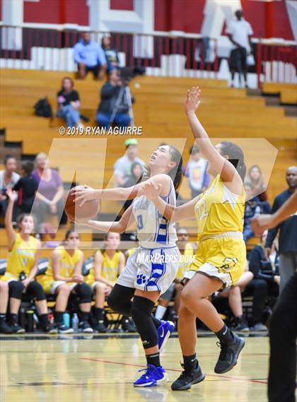 Thumbnail 2 in Temecula Valley vs. Beaumont photogallery.
