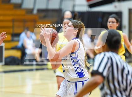 Thumbnail 3 in Temecula Valley vs. Beaumont photogallery.