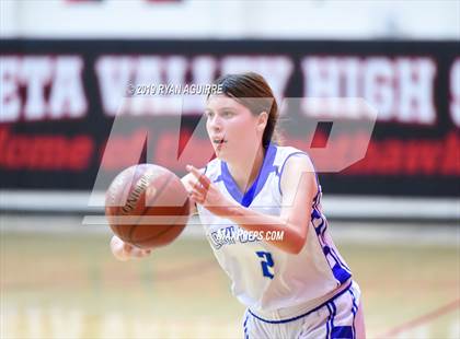 Thumbnail 3 in Temecula Valley vs. Beaumont photogallery.