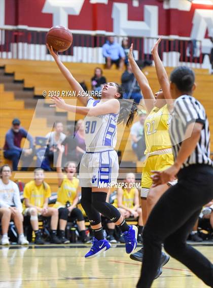 Thumbnail 3 in Temecula Valley vs. Beaumont photogallery.