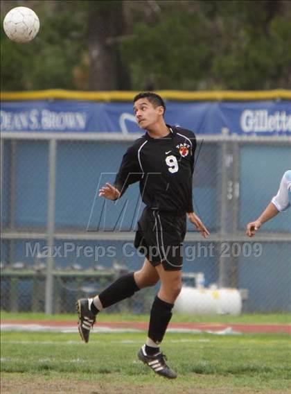 Thumbnail 2 in Taft @ El Camino Real (CIF LACS Playoffs) photogallery.