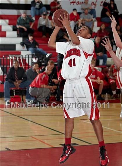 Thumbnail 1 in Antelope @ Cordova photogallery.