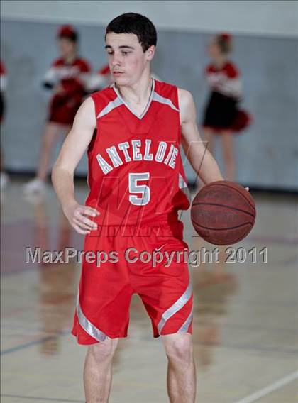 Thumbnail 1 in Antelope @ Cordova photogallery.