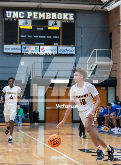 Thumbnail 1 in Saint Pauls @ Fairmont (Robeson County Shootout) photogallery.