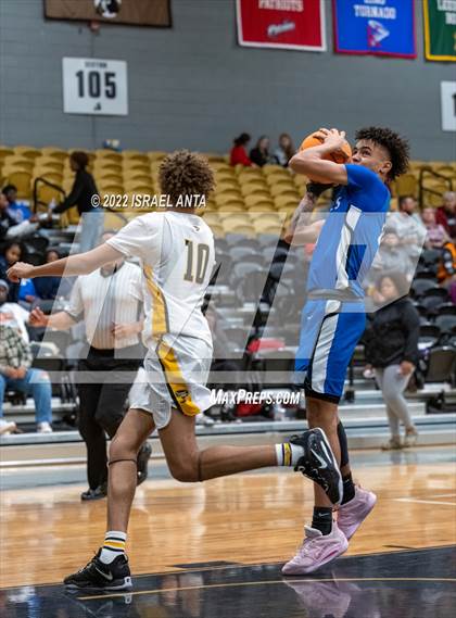 Thumbnail 1 in Saint Pauls @ Fairmont (Robeson County Shootout) photogallery.