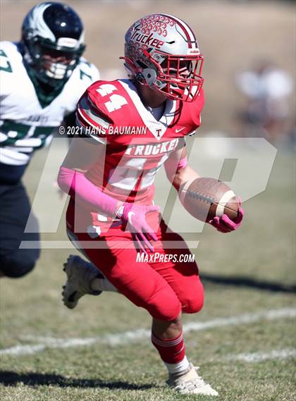 Thumbnail 2 in Hug @ Truckee photogallery.