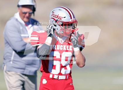 Thumbnail 3 in Hug @ Truckee photogallery.