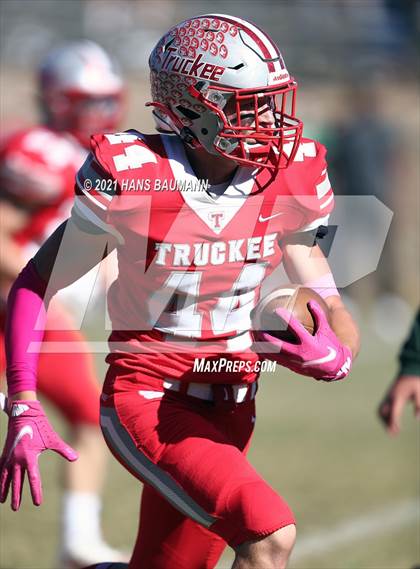 Thumbnail 2 in Hug @ Truckee photogallery.