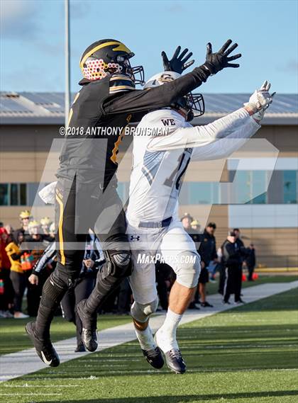 Thumbnail 3 in Del Oro vs. Central Catholic (CIF SJS D2 Final) photogallery.