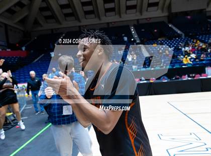 Thumbnail 2 in Kell vs Eagle's Landing (GHSA 5A State Championship) photogallery.