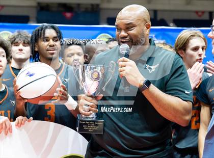 Thumbnail 2 in Kell vs Eagle's Landing (GHSA 5A State Championship) photogallery.