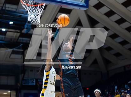 Thumbnail 3 in Kell vs Eagle's Landing (GHSA 5A State Championship) photogallery.
