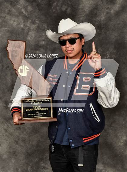 Thumbnail 3 in Balboa (CIF State DIV 7A Championship Trophy Award Photos) photogallery.
