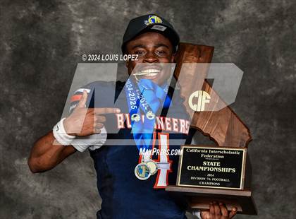 Thumbnail 2 in Balboa (CIF State DIV 7A Championship Trophy Award Photos) photogallery.