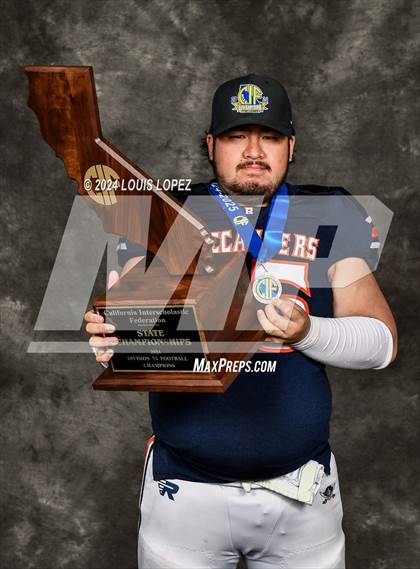 Thumbnail 3 in Balboa (CIF State DIV 7A Championship Trophy Award Photos) photogallery.