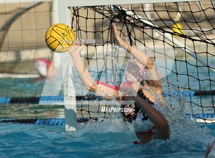Thumbnail 1 in St. Francis vs Clovis East (Julian Szmidt Memorial Tourney) photogallery.