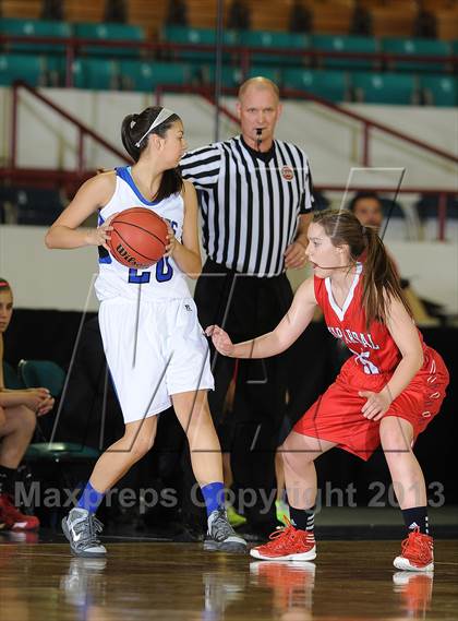 Thumbnail 1 in Grandview vs. Chaparral (CHSAA 5A Great 8 ) photogallery.