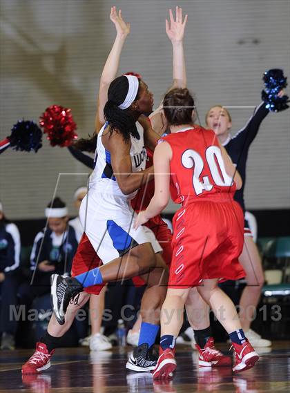 Thumbnail 1 in Grandview vs. Chaparral (CHSAA 5A Great 8 ) photogallery.