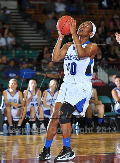 Thumbnail 3 in Grandview vs. Chaparral (CHSAA 5A Great 8 ) photogallery.
