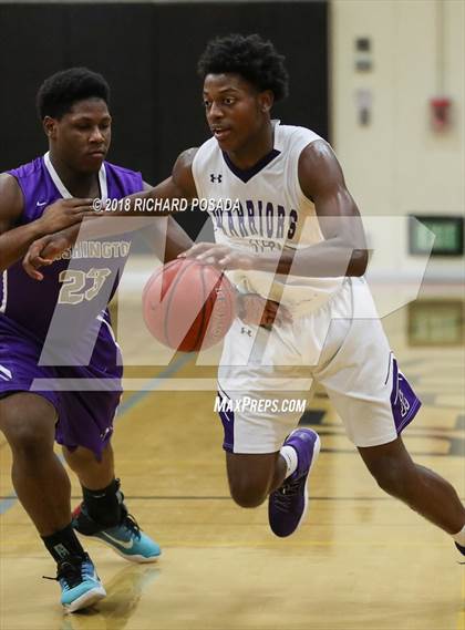 Thumbnail 3 in Fresno vs. Washington Union photogallery.