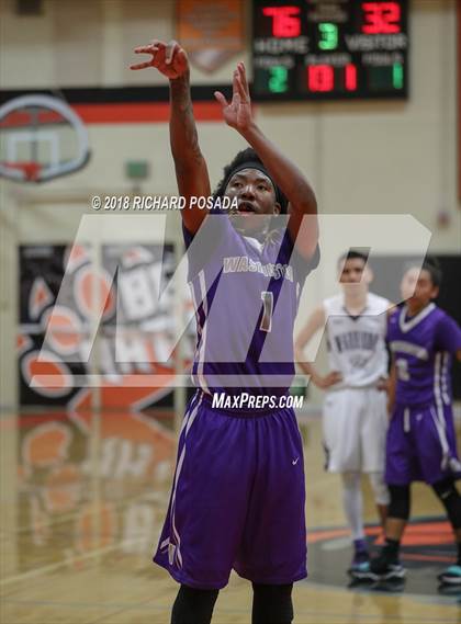 Thumbnail 1 in Fresno vs. Washington Union photogallery.