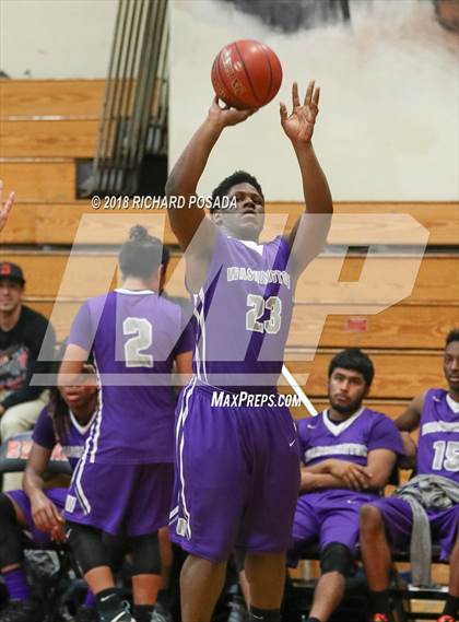 Thumbnail 1 in Fresno vs. Washington Union photogallery.