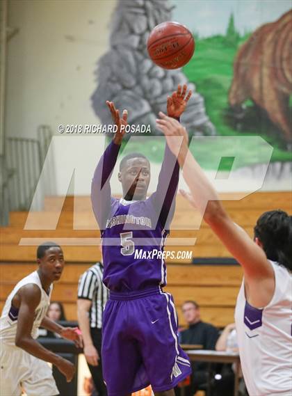 Thumbnail 1 in Fresno vs. Washington Union photogallery.