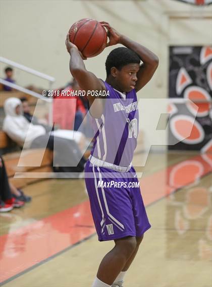 Thumbnail 2 in Fresno vs. Washington Union photogallery.