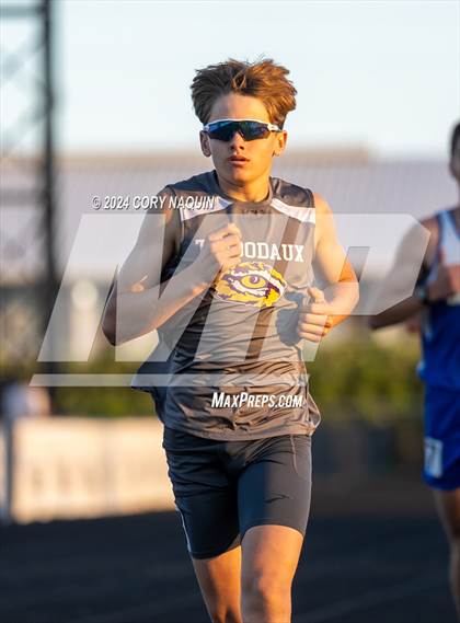 Thumbnail 2 in Terrier Relays photogallery.